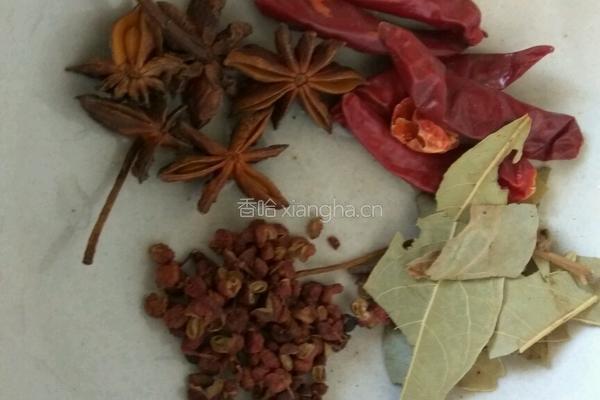 煮五香花生米的做法图解2