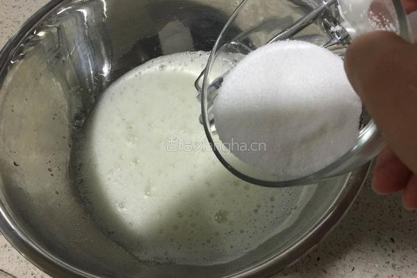 菠菜戚风蛋糕的做法图解12