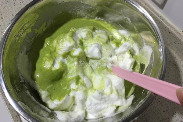 菠菜戚风蛋糕的做法图解15