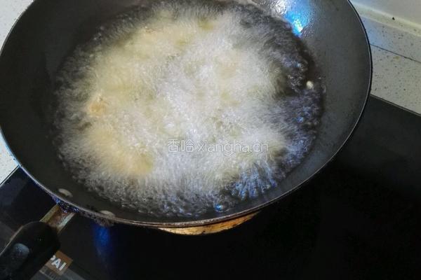油炸香稣鱼排的做法图解4