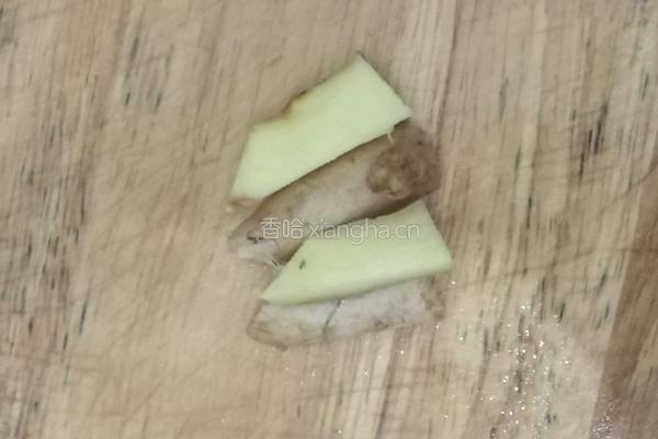 山药灵芝排骨汤的做法图解4