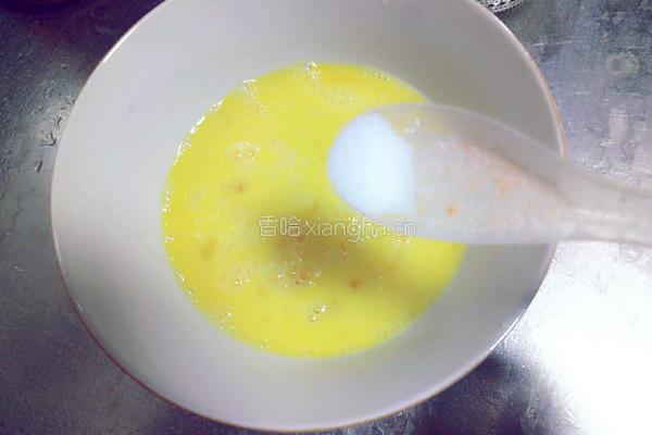 胡麻油炒葱花鸡蛋的做法图解3