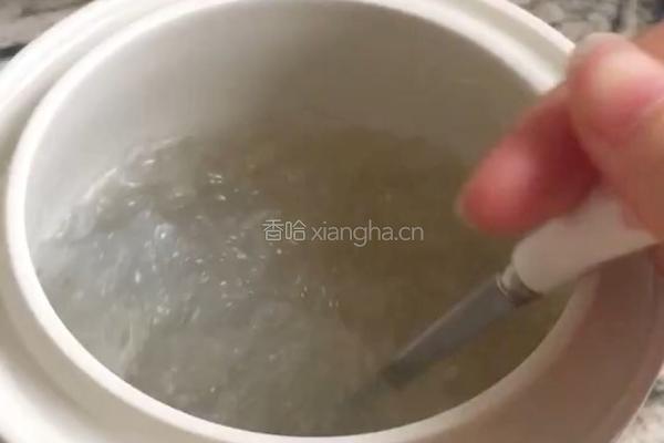 石峰糖牛奶燕窝的做法图解4