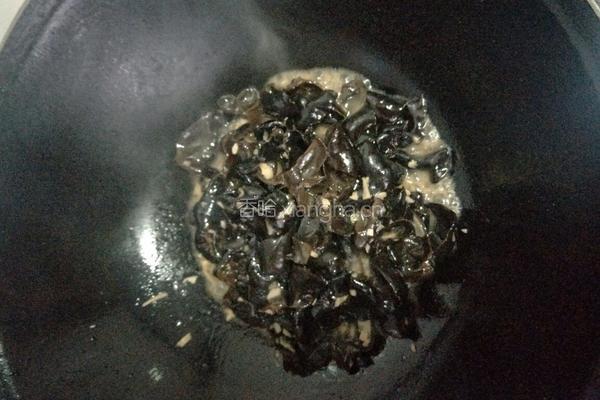 蒜末木耳的做法图解7