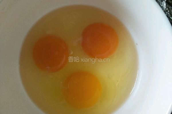 皮薄馅大的韭菜鸡蛋馅水饺的做法图解2
