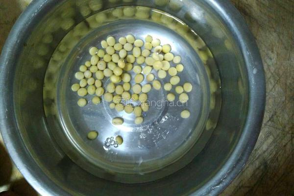 高粱红枣豆浆的做法图解2