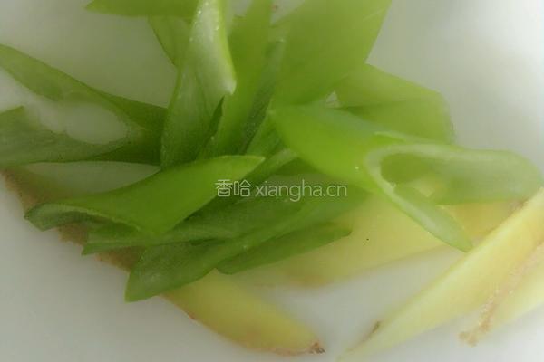 糖醋甘蓝菜的做法图解2