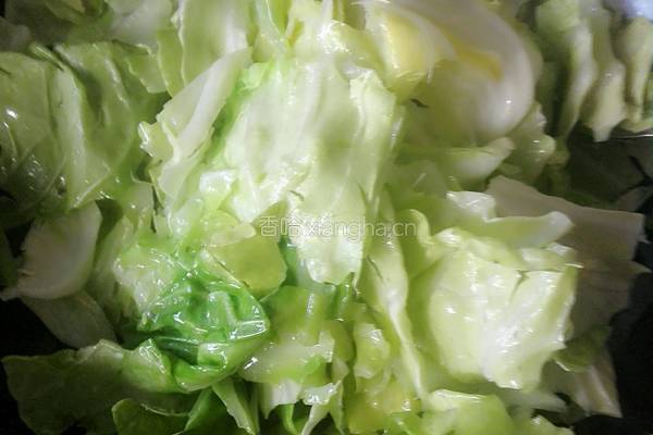 糖醋甘蓝菜的做法图解4