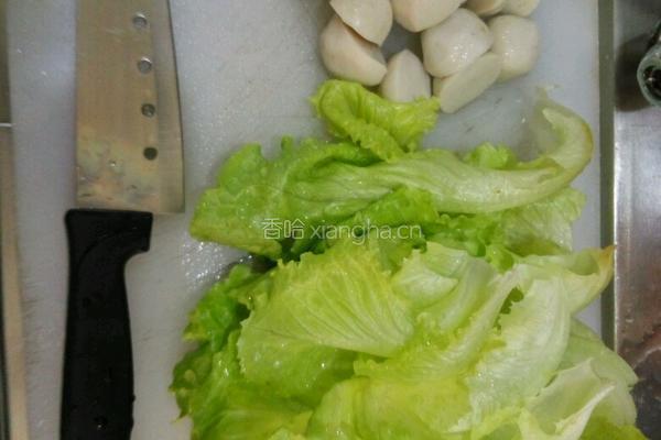 青菜鱼丸子汤的做法图解1