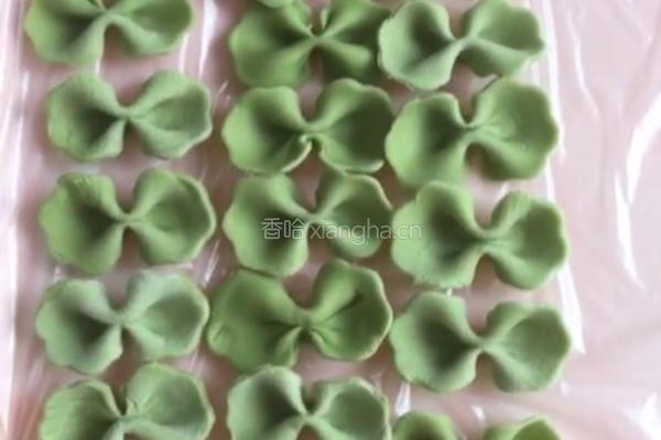 蝴蝶面（青汁）的做法图解4