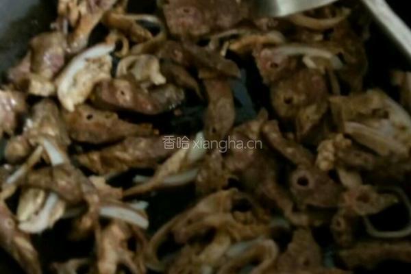 油爆猪肺子的做法图解11