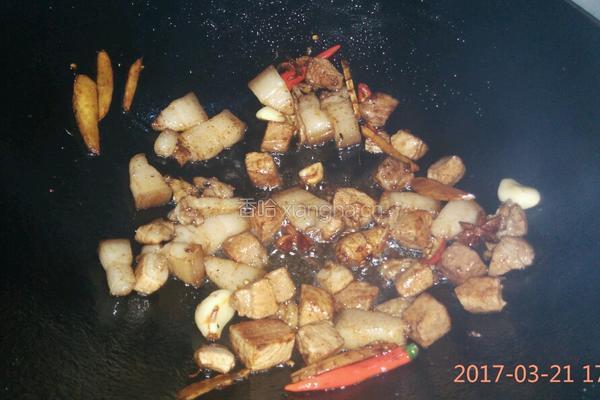 春笋红烧肉的做法图解4