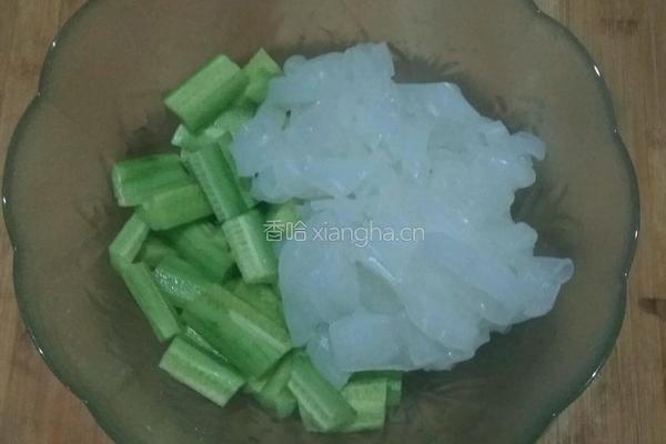 黄瓜拌拉皮的做法图解3