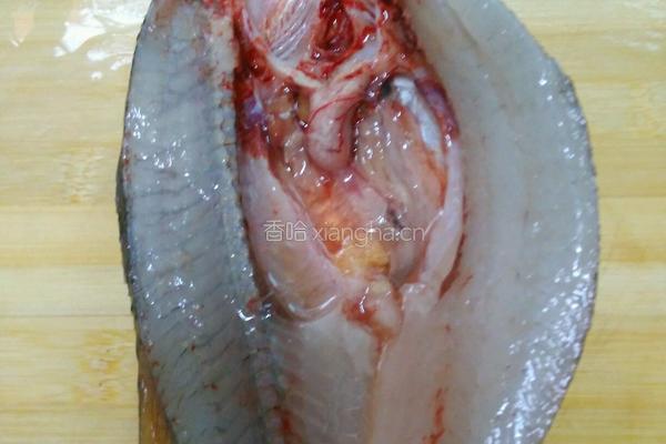 自制咸鱼的做法图解1