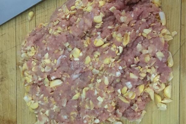 玉米鲜肉锅贴的做法图解4