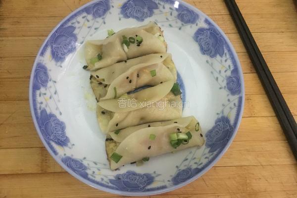 玉米鲜肉锅贴的做法图解16