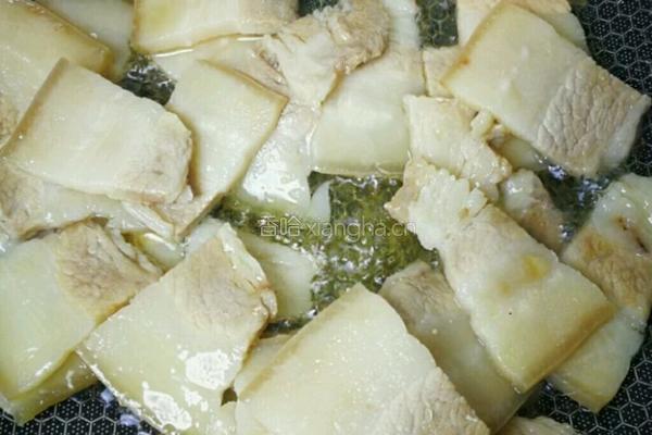家庭版回锅肉的做法图解2