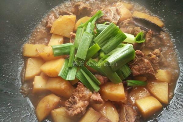 土豆焖排骨的做法图解10