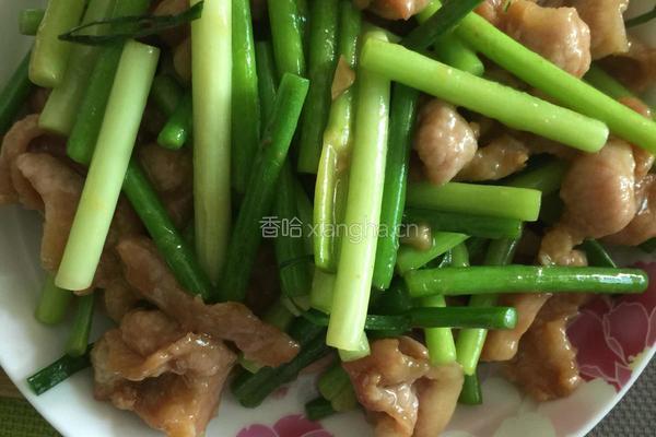 蒜苔炒猪颈肉的做法图解5