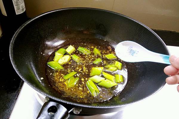 家常豆腐猪血的做法图解10