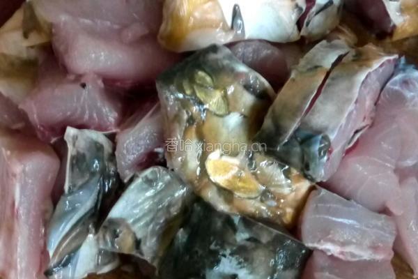 红烧鲤鱼块的做法图解4