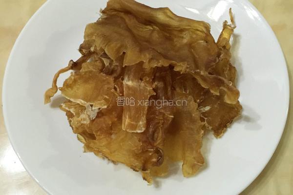 鱼胶炖黑沙海参汤的做法图解1