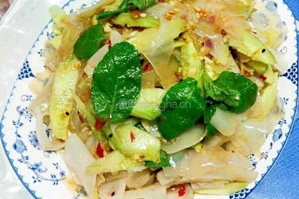 黄瓜薄荷拌绿豆粉皮的做法图解4