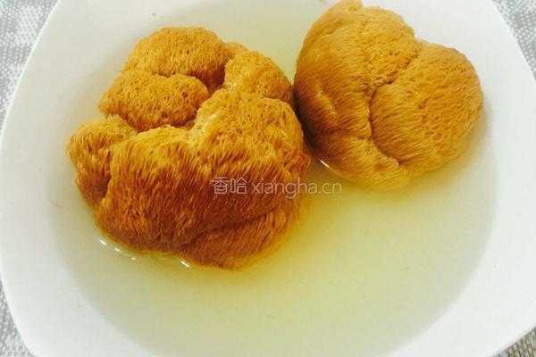 猴头菇炖鸡汤的做法图解6