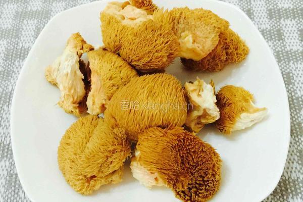 猴头菇炖鸡汤的做法图解7