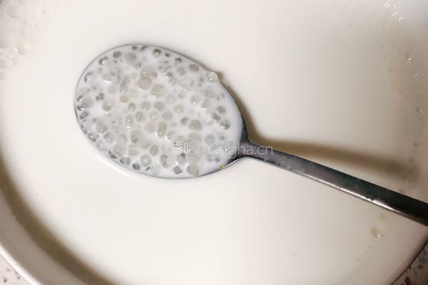 椰奶西米露的做法图解3
