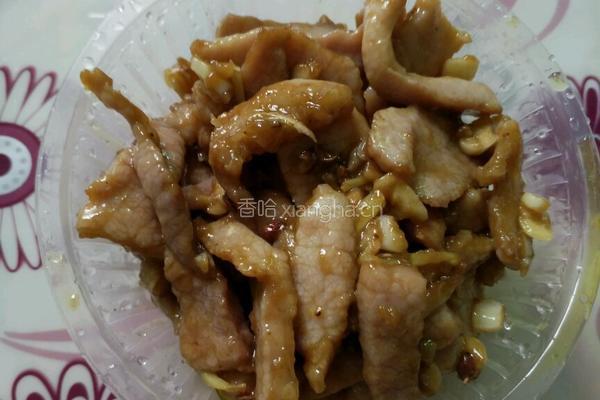 蒜心炒瘦肉的做法图解4