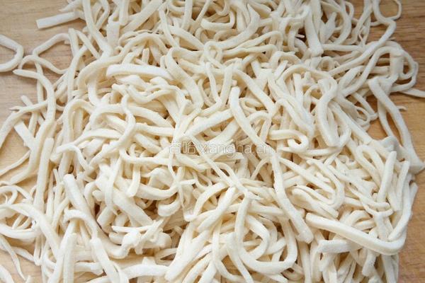 豆角土豆五花肉焖面的做法图解4