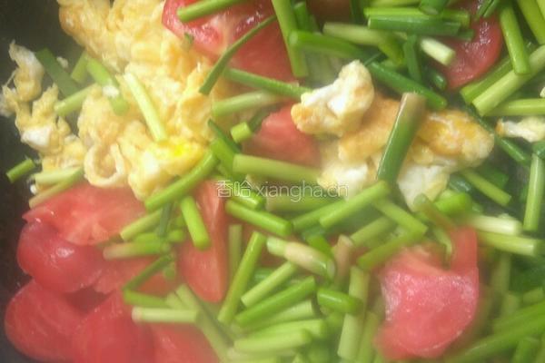 鸡蛋炒番茄蒜苔的做法图解4