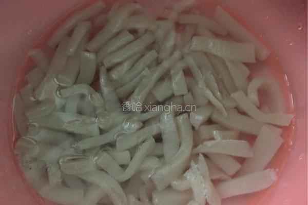 凉拌魔芋豆腐的做法图解5