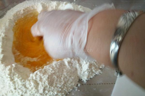 枣泥蛋黄饼的做法图解9