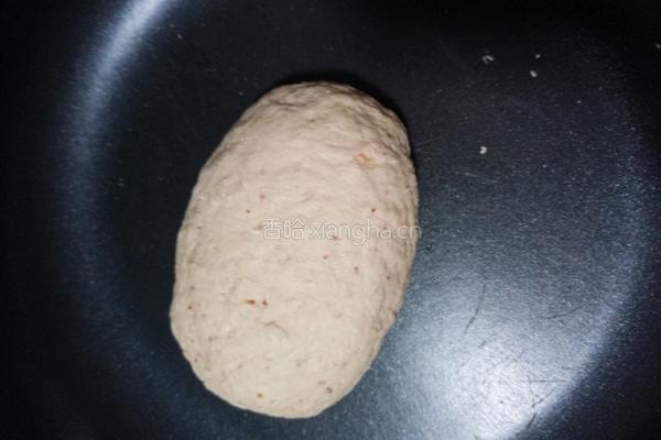 草莓豆沙卷的做法图解2
