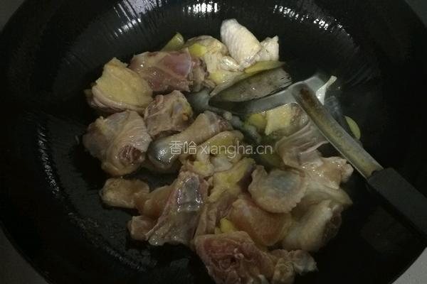 香菇青椒炒鸡块的做法图解10