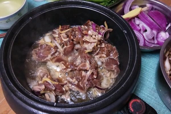 烤牛肉火锅的做法图解3
