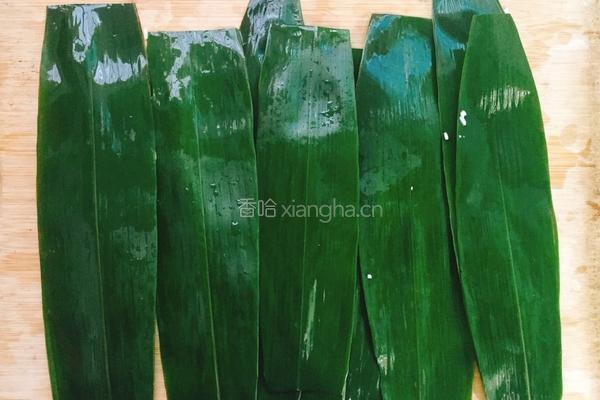 粽叶糯米排骨的做法图解5