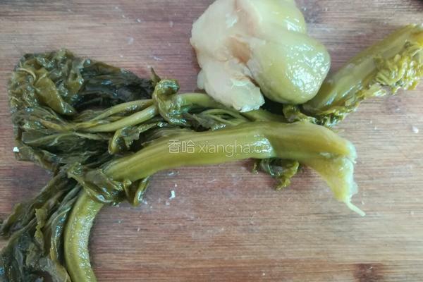 酸菜肉沫豌豆的做法图解1