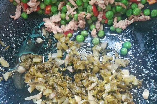 酸菜肉沫豌豆的做法图解12