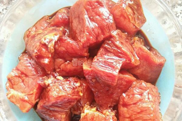 土豆烧牛肉的做法图解2