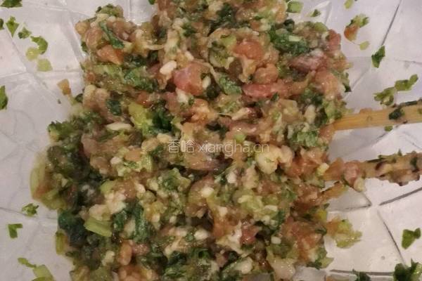 芹菜猪肉水饺的做法图解4