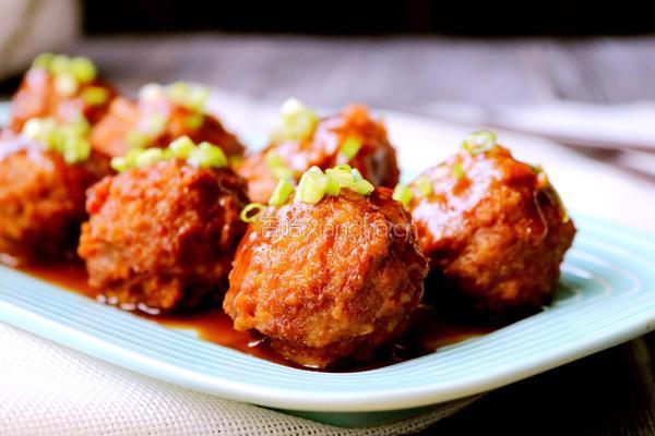 红烧肉丸包鹌鹑蛋的做法图解30