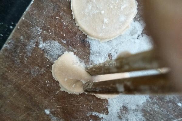 宝宝辅食之蝴蝶面的做法图解8