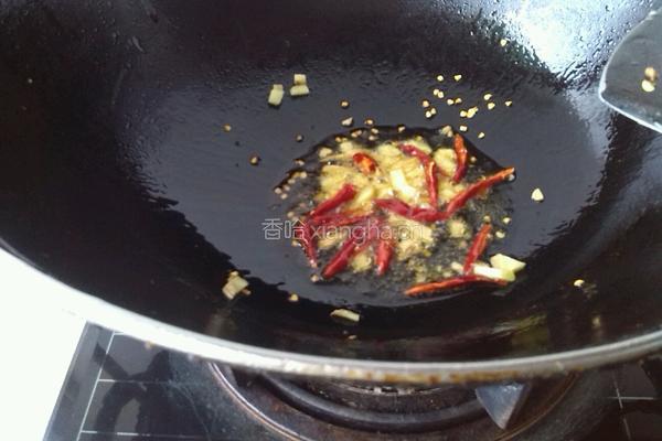 胡萝卜蒜苔炒猪肉的做法图解5