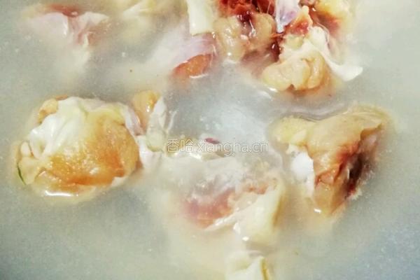 香菇焖鸡的做法图解3