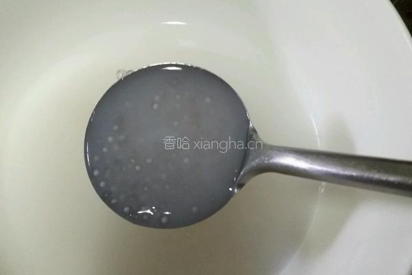 猕猴桃西米捞的做法图解1