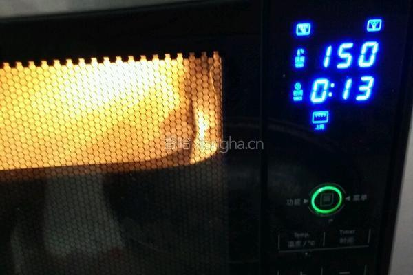 猫咪蛋糕卷的做法图解12