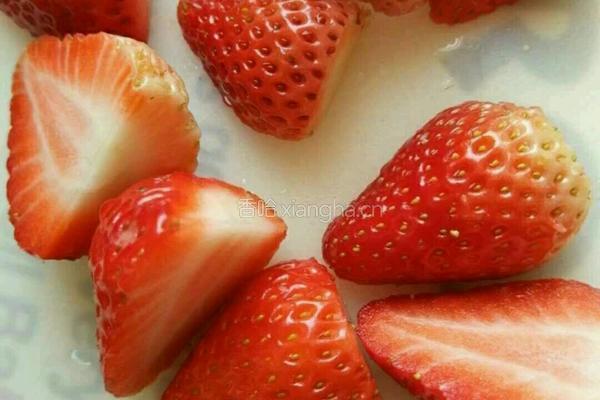 草莓牛奶布丁的做法图解5